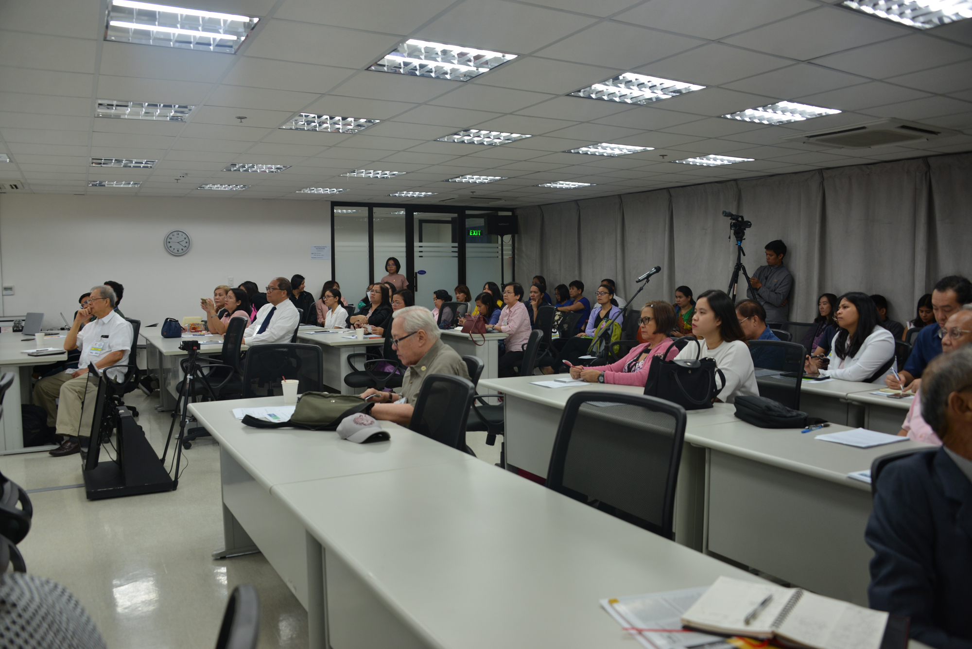 Public Seminar on Poverty and Child Stunting-pids-poverty-6-20190725.jpg