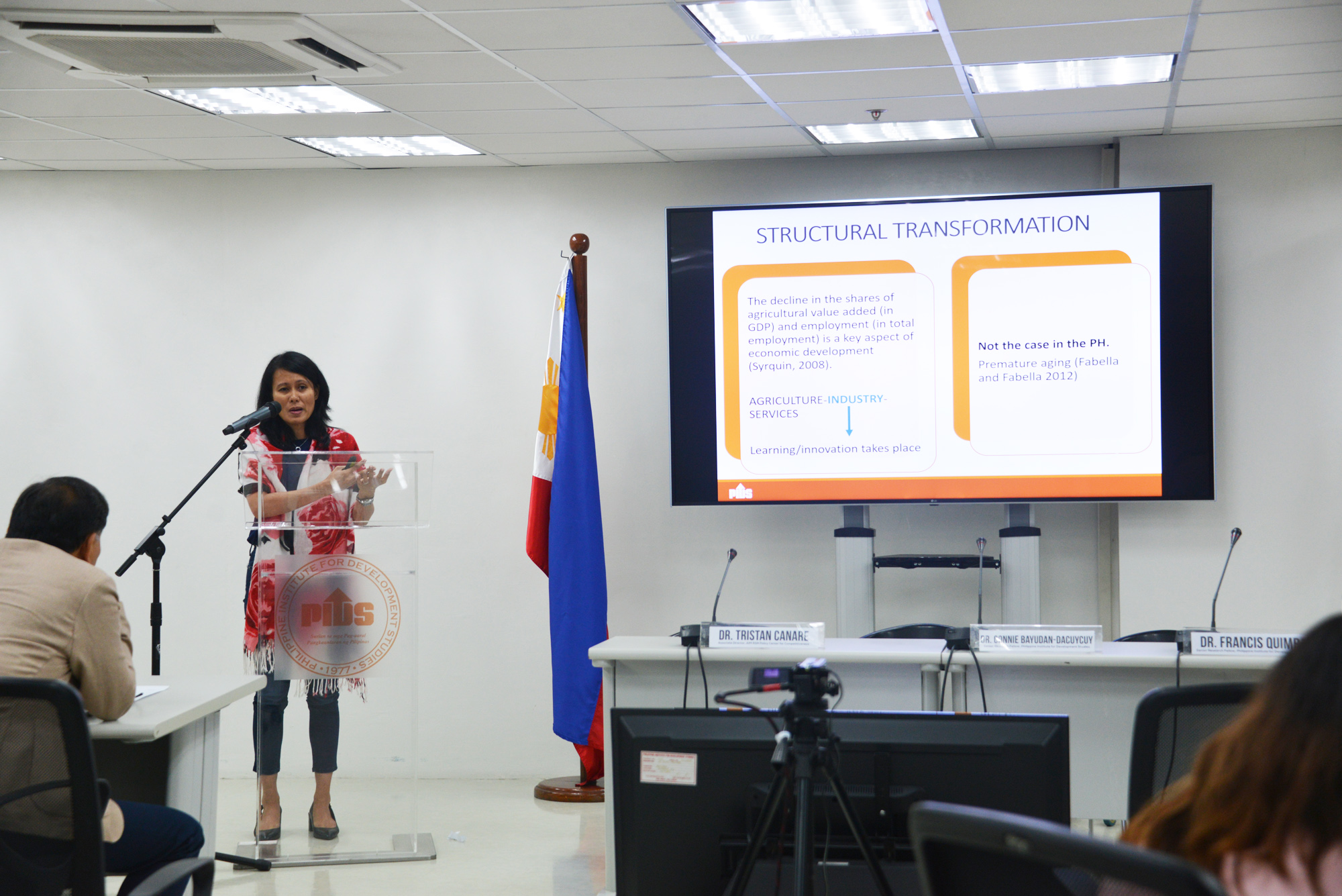 Public Seminar on Global Trade and SMEs-pids-tradesmes-18-20191016.jpg