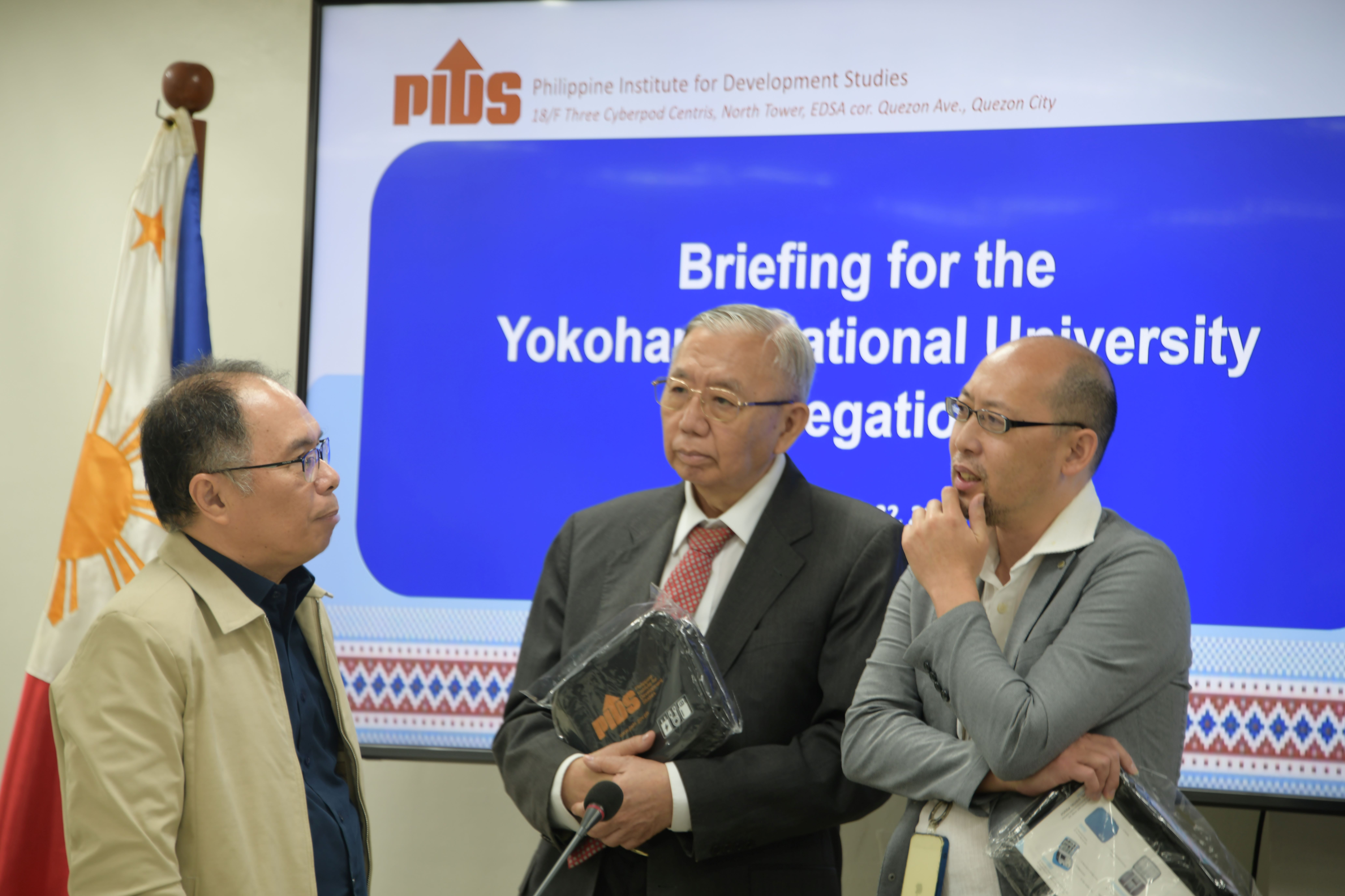 Yokohama National University Students visit PIDS-DSC_7355.JPG
