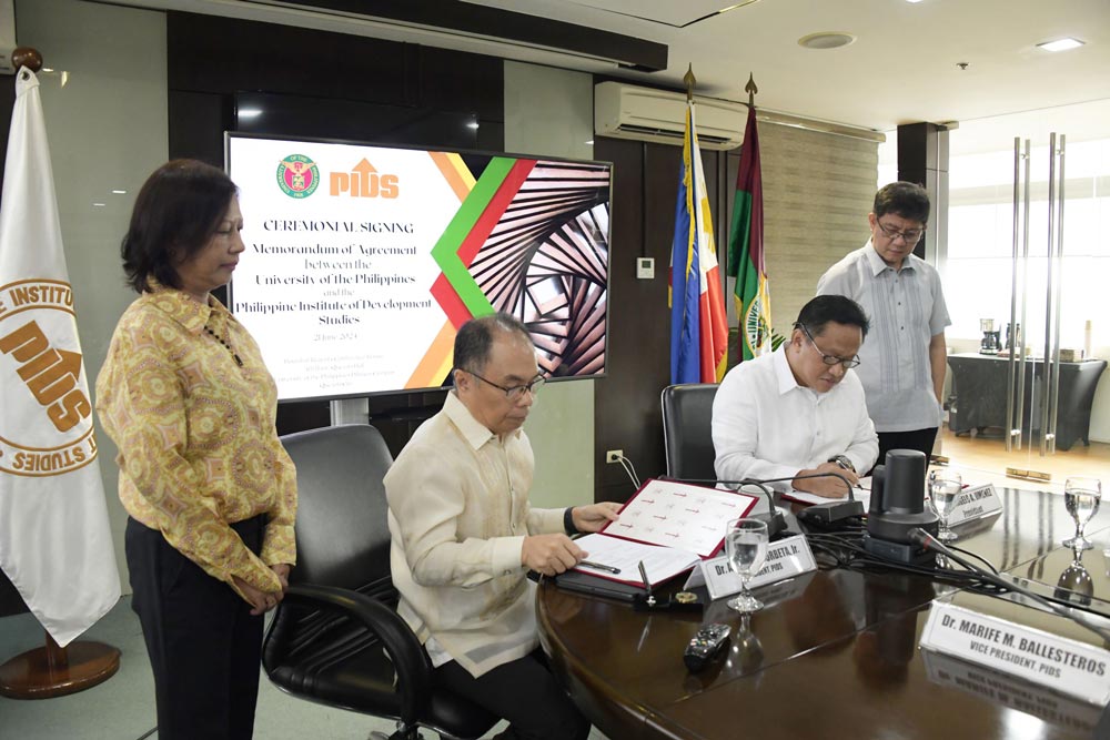 PIDS and UP strengthen partnership for research excellence with new building agreement-resized-2.jpg